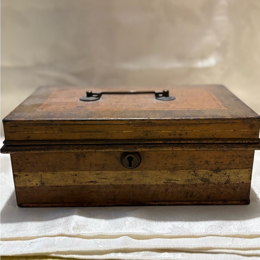 Vintage Metal Lock Box/ Decorative Box